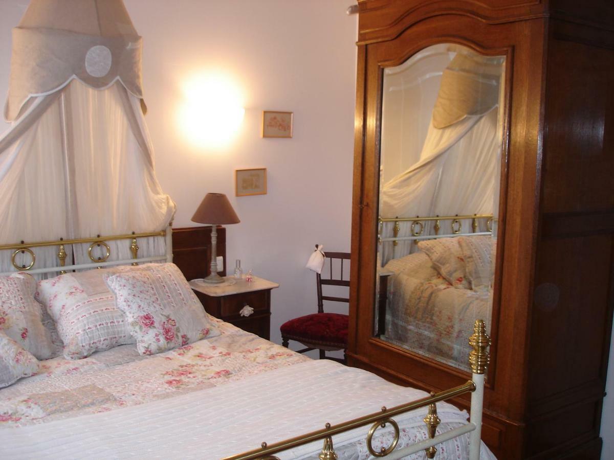 Chez Marraine Βίλα Sauvat Εξωτερικό φωτογραφία